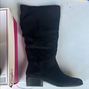 Candie's faux suede black boots size 6, wide calf